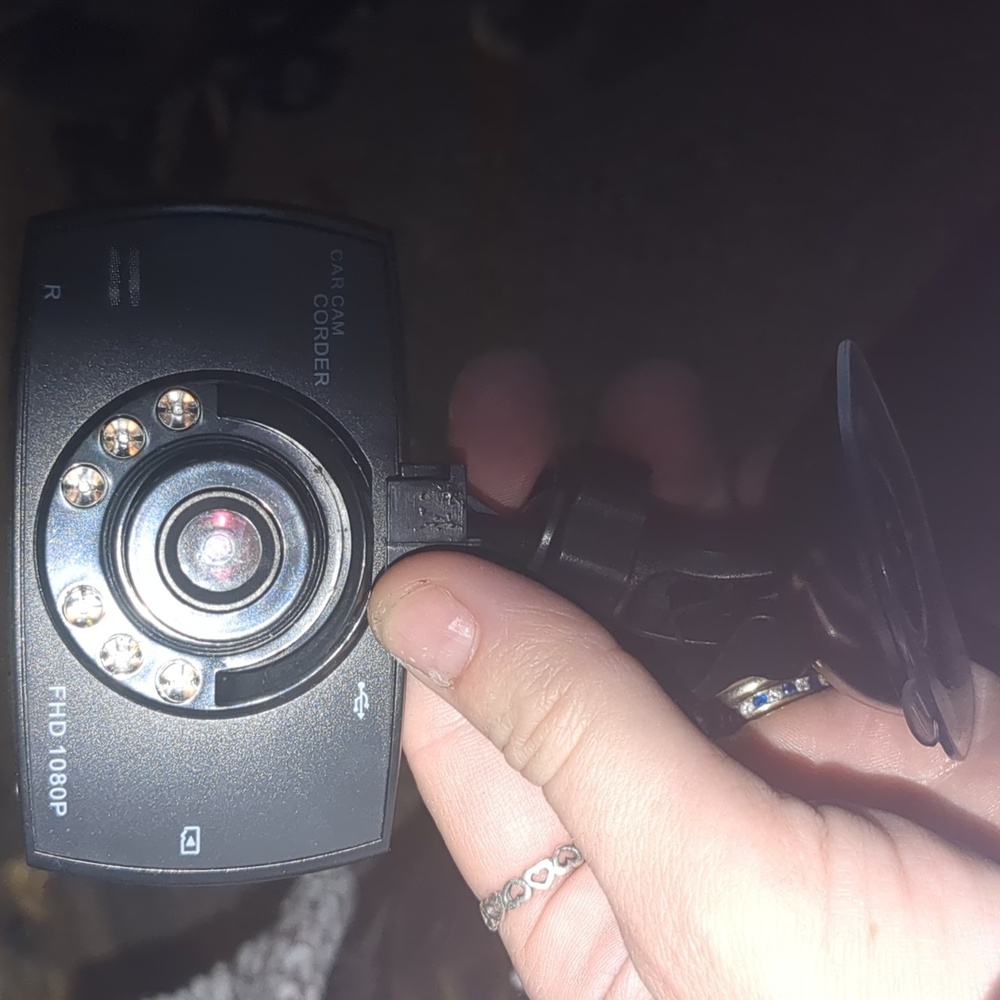Dash Cam - Picture 3 of 6
